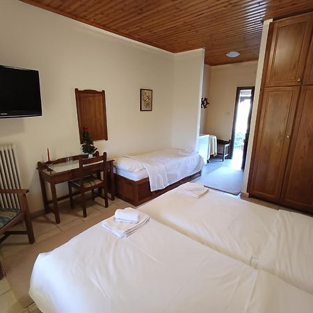 2 Alonia Hotel Anatoliki Frangista Quarto foto