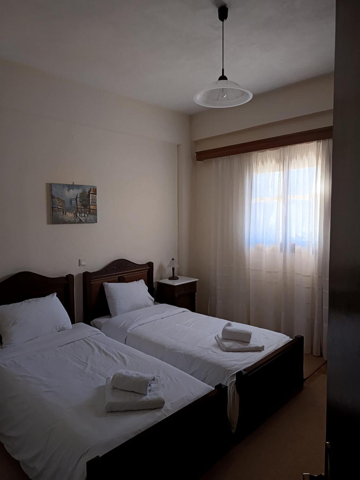 2 Alonia Hotel Anatoliki Frangista Quarto foto