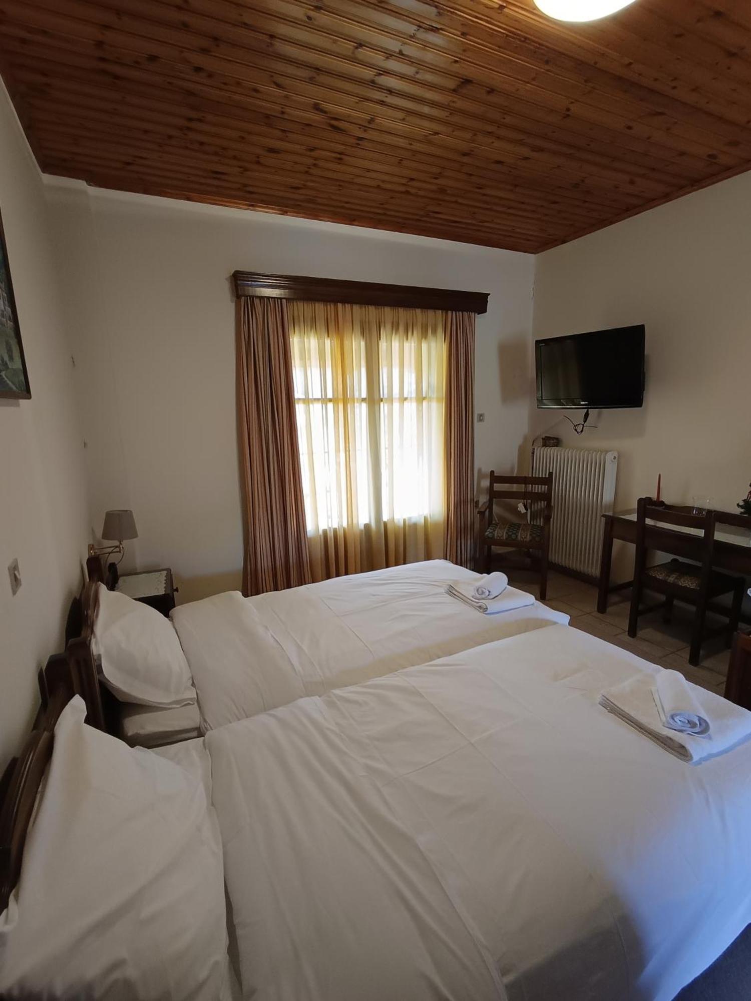 2 Alonia Hotel Anatoliki Frangista Quarto foto